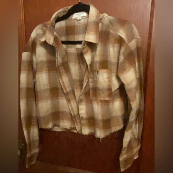 COPY - No Comment Flannel Crop - Picture 1 of 10